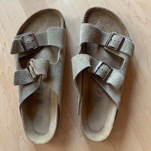 Men’s Birkenstocks (lightly used) size 43